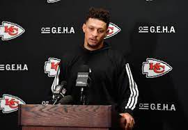 Patrick Mahomes has one of his worst passing performances in Chiefs' 28-21  loss to Bills