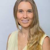 Elle Macpherson's breast cancer: when the media reports