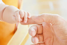 In questa casa si canta sempre. 6 Canzoni Da Dedicare A Un Figlio O A Una Figlia Deabyday