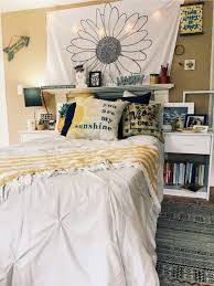 50 Vsco Bedroom Ideas For The 2020 Dorm Room Decor Bedroom Design House Rooms