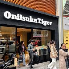 アシックス株価爆上げ！オニツカタイガー好調で業績予想を大幅上方修正 - Imagen principal del artículo