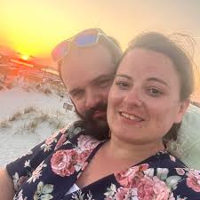 How much grain and sugar to use in an 8 gallon still?