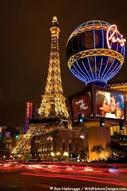 Paris Hotel And Casino In Vegas Eiffel Tower Is Best View Of Bellagio Fountains Especially At Night Las Vegas Photos Paris Las Vegas Las Vegas Vacation