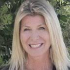 Laurette Henry's Instagram, Twitter & Facebook