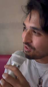 Kara Faust's Instagram, Twitter & Facebook