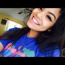 Giovanna Albarran's Instagram, Twitter & Facebook