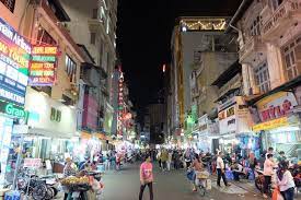 Saya akan tunjukkan suasana di malaysian. There Is A Malaysia Street In Saigon