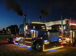 Lit Up And Blowing Black Smoke Western Star Trucks Trucks Big Trucks