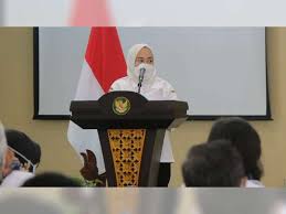 ‚¬åedaran dikeluarkan dalam rangka meningkatkan. Bupati Bojonegoro Tetapkan Jam Kerja Asn Selama Ramadan 2021 Beritabojonegoro Com