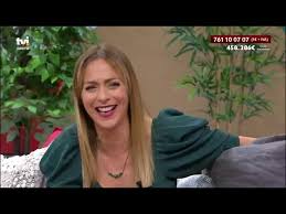 Joana amaral dias revelou que partiu para umas férias na ilha da madeira, na companhia dos mais pequenos. Joana Amaral Dias Fala Do Casamento Dos Seus Sonhos A Tarde E Sua Youtube