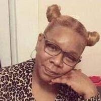 Monique Waite's Instagram, Twitter & Facebook