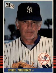 Amazon.com: 1985 Donruss Baseball Card #458 Phil Niekro : Collectibles &  Fine Art