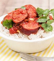 10 Plats Des Iles Qui Vous Feront Voyager Rougail Saucisse Plats Faciles Recettes De Cuisine