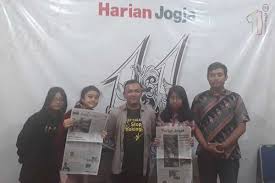 Maybe you would like to learn more about one of these? Generasi Milenial Diajak Memetik Inspirasi Dari Pahlawan Dengan Menulis Buku Harianjogja Com
