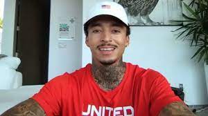 As of may 19, 2013, huston has won more prize money than any other skateboarder in history. 3p Oni9vpq8bam