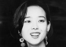 夫は〝16歳下〟GTO俳優！「化粧をとったら別人」秋本奈緒美、63歳近影に驚き「うわっっっ」「これがすっぴんなら相当…」「綺麗なおねえさんで憧れてた」（西スポWEB OTTO！）
