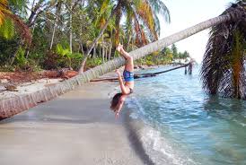 Bocas del toro (aka bocas town aka bocas) is a town in the caribbean west of panama. Sprachreisen Bocas Del Toro Sprachschule Travelworks