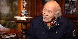 А в 1944 году, после трех ранений и контузии, начал работать на всесоюзном радио, окончив. Vwssrsxntahqzm