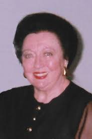 Winnie Manning's Instagram, Twitter & Facebook