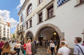 Don't miss our very own mc johann as he shows off his musical skills every weekend at our haus. Shops Hofbrauhaus