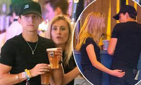 Tom holland doesn't have a personal trainer as he is young, he has extremely fast metabolism and he leads active lifestyle. Tom Holland Sparks Romance Rumours With Digital Producer Olivia Bolton Daily Mail Online