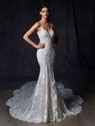 Fashion, home & garden, electronics, motors, collectibles & arts Fit And Flare Brautkleid Mit 3d Spitze Spaghettitragern Tiefem Ruckenausschnitt Und Schleppe Von Enzoani Modell Oprah Heiraten Mit Braut De