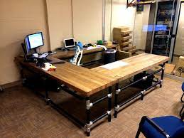 Uniquely, it uses a butcher block for the desktop. Pin By Devid Dinger On Desk Butcher Block Desk Built In Desk Home Office Furniture