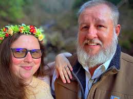 Hey this is Tiffany with Dobson Wildlife Photography ! We just launched our  official Facebook page for all our Wildlife Photography content and would  love for you to like/follow our page! Feel