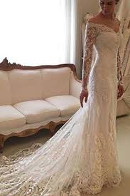 Maybe you would like to learn more about one of these? Lange Armeln Schulterfrei Normale Taille Etui Gericht Schleppe Brautkleid Gillne De
