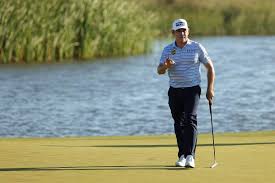 In 2000 he was a member of the south african. Mickelson Oosthuizen Teilen Pga Championship Halbzeitfuhrung Golftime De