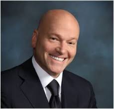 SummitMedia: Employee Directory