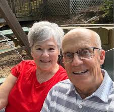 Can someone merge two photos?