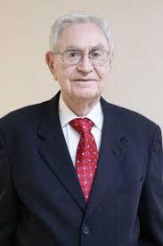 Bowen named ECCC Alumnus of the Year