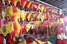 16 Unique New Year Traditions From Around The World New Years Traditions New Years Eve Traditions Newyear