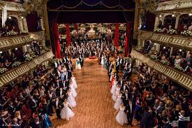 Balul operei 2018 ii aduce pe scena clujeana pe invitatii speciali stefan pop, tenor de renume international, si pe tiberiu soare, dirijorul operei gala premiilor uniunii teatrale din romania 2018 va avea loc pe 7 mai, la alba iulia. Balul Operei 2019 Opera NaÈ›ionalÄƒ RomanÄƒ Cluj Napoca