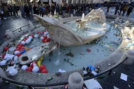 Feyenoord rotterdam hooligans vs vitesse and police 2011. Dutch Football Hooligans Wreak Havoc In Rome Wanted In Rome