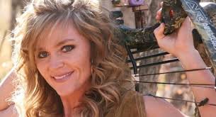 The 2012 Próis Award and 4th Annual Extreme Huntress™ Contest will soon  name the world's 'Top Female Hunters'