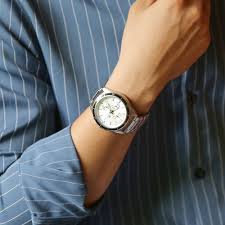 Casio Edifice Panosundaki Pin