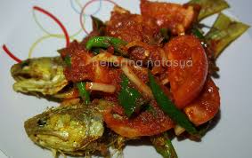 Nah, untuk anda yang punya tahu putih namun bingung mau diolah menjadi sajian apa, maka aduk merata dan masak hingga brokoli setengah matang. Ikan Senangin Masak Sambal Ini Adalah Bellarina Natasya