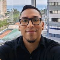 10+ perfiles de «Bruno Valencia»