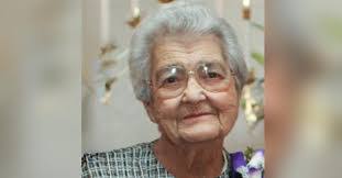 Linda Dellinger's Instagram, Twitter & Facebook