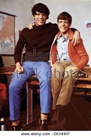 Play jigsaw puzzles for free! Hansi Kraus Heintje Lokalen Caption 1971 1970er 1970er Jahre Film Lummel Von Der Ersten Bank Sterben 6 Teil Die Lummel Von Der Ersten Bank Morgen Faellt Die Schule Aus Stockfotografie Alamy