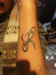Letter Vr Tattoo Tattoos Tattoo Studio Angel Tattoo Designs