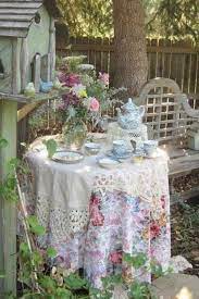 32 Charming Vintage Garden Decor Ideas You Can Diy Gorgeous Ideas Vintage Garden Decor Vintage Tea Parties Tea Party Garden