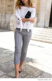 Black And White Checkered Pants Outfit Ideas White Blouse Plaid Pants And Black Accessories Summer Work Outfits Classy Outfits Work Fashion