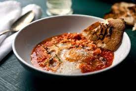 In Southern Italy This Dish Has The Evocative Name Uova Al Purgatorio When I Make Tomato Sauce In The Summer I Freeze It In H Poached Eggs Marinara Sauce Sauce Recipes