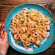 15 Minute Chilli Prawn Linguine Clodagh Mckenna Chilli Prawn Linguine Chilli Prawns Prawn Dishes
