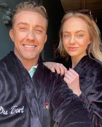 Soebatskloof se Barbie en Ken 😜 @keldersvangeheime #AnetteEnDuToit ASHLEY  DE LANGE #zakhendrikz #kvg #keldersvangeheime #telenovela #soap #soapie  #etv #afrikaans #act #actor e.tv Extra Kelders van Geheime e.tv Kuiertyd  Kuiertyd Maroela Media Afrikaans.com