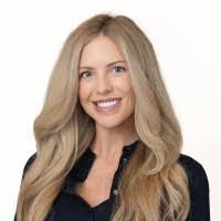 Carrie Mock's Instagram, Twitter & Facebook