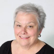 Tanya Dolphin's Instagram, Twitter & Facebook